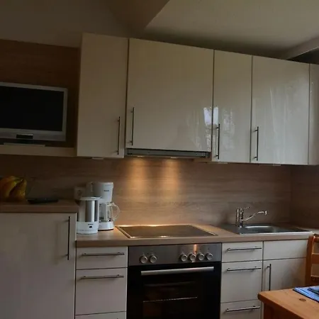 No 6 In Haus Pax 3*